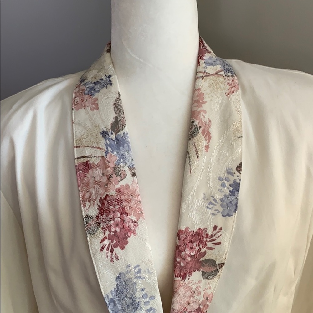 Vintage White Blazer SZ M w Floral Details - Picture 6 of 8